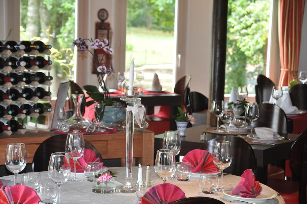 Hotel - Restaurant Le Moulin De Villiers Nouan-le-Fuzelier Экстерьер фото