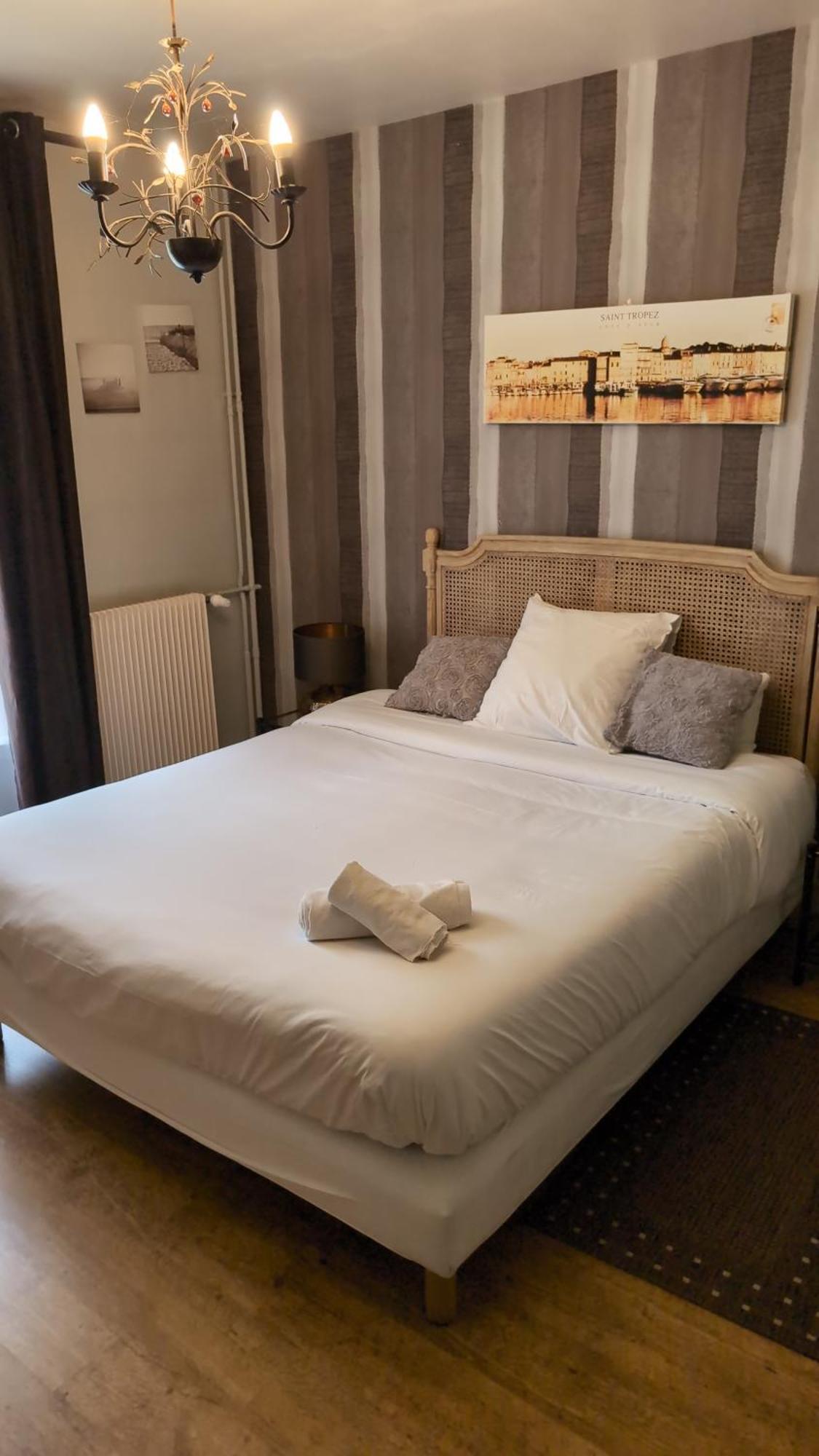 Hotel - Restaurant Le Moulin De Villiers Nouan-le-Fuzelier Экстерьер фото